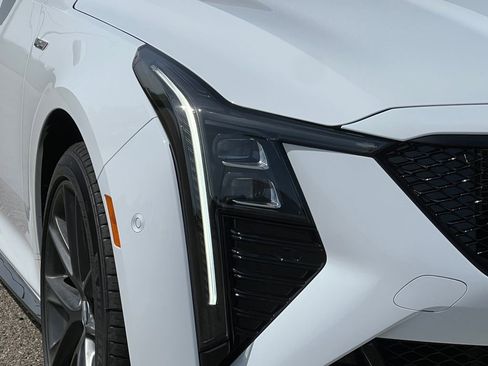 New 2026 Cadillac CT5 V AWD/4WD image 44