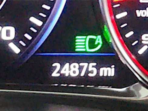 Used 2024 Chevrolet Traverse Premier w/ Redline Edition AWD/4WD image 27