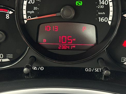 Used 2013 Volkswagen Beetle 2.5 FWD image 24