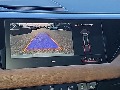 Used 2023 Audi e-tron GT Premium Plus image 9