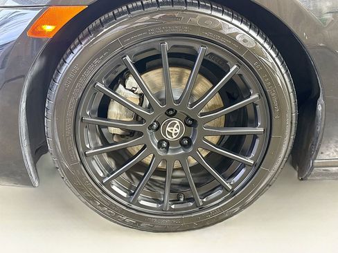 Used 2018 Toyota 86 image 37