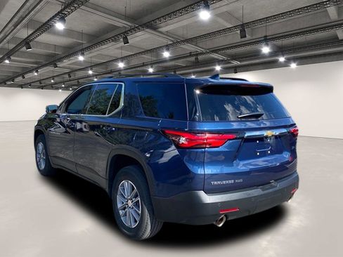Used 2022 Chevrolet Traverse LT image 5