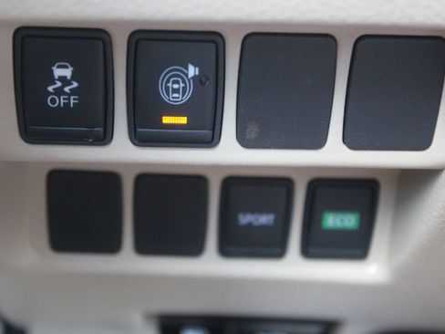 Used 2017 Nissan Rogue S FWD image 23