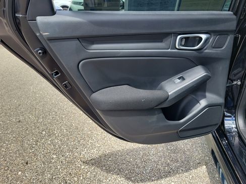 Used 2023 Honda Civic LX image 13