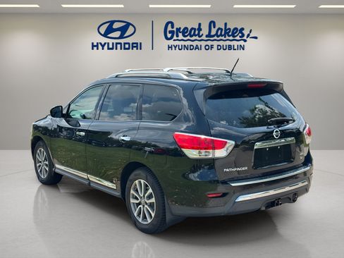 Used 2014 Nissan Pathfinder SL w/ SL Tech Package AWD/4WD image 3