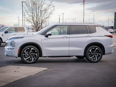 Used 2023 Mitsubishi Outlander SEL image 11