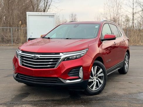 Used 2022 Chevrolet Equinox Premier image 2