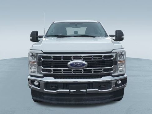 Used 2023 Ford F250 XLT w/ FX4 Off-Road Package image 2