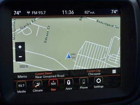 Used 2023 Jeep Renegade Latitude image 34