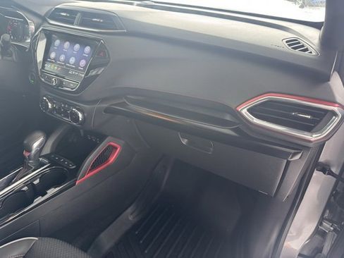 Certified 2023 Chevrolet TrailBlazer RS w/ Sun and Liftgate Package image 48