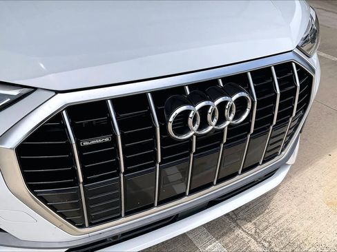 Used 2024 Audi Q3 2.0T Premium Plus w/ Premium Plus Package AWD/4WD image 30