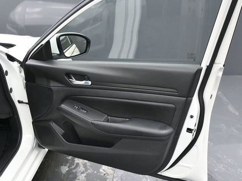 Used 2021 Nissan Altima 2.5 S image 10