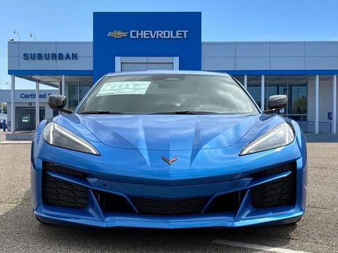 New 2025 Chevrolet Corvette E-Ray image 2