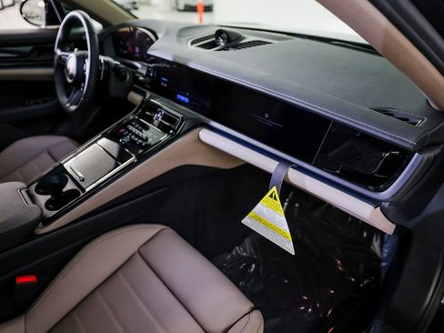 New 2026 Porsche Panamera 4 E-Hybrid AWD/4WD image 28