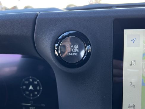 Used 2024 Lexus GX 550 image 22