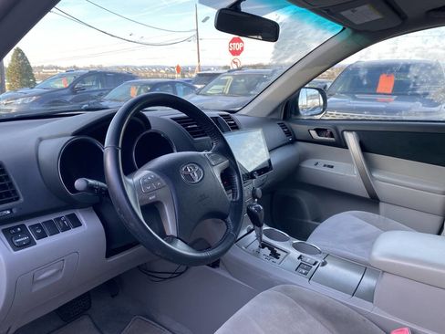 Used 2008 Toyota Highlander Sport w/ Tow Pkg image 11