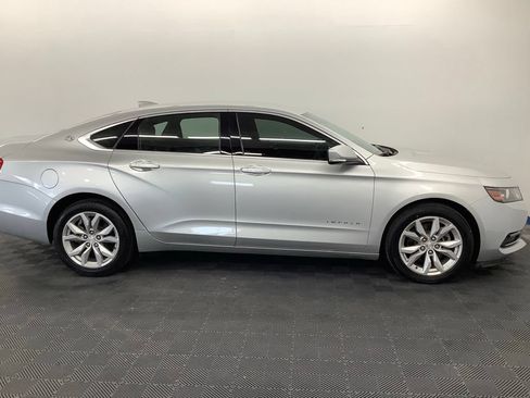 Used 2019 Chevrolet Impala LT FWD image 25