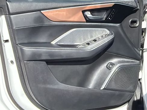 Used 2022 Acura MDX SH-AWD w/ Technology Package image 11