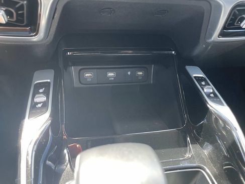 Used 2023 Kia Sorento SX AWD/4WD image 27