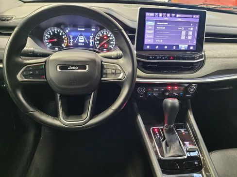 Used 2022 Jeep Compass Latitude AWD/4WD image 22