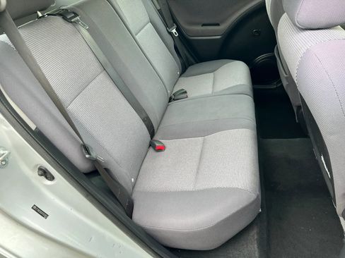 Used 2007 Toyota Matrix XR image 12