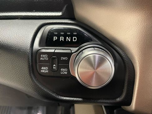 Used 2019 RAM 1500 Laramie w/ Sport Appearance Package AWD/4WD image 17