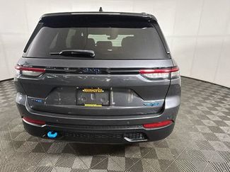Used 2023 Jeep Grand Cherokee Trailhawk AWD/4WD video 3