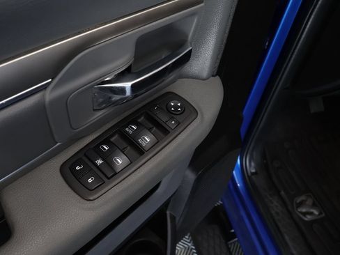 Used 2019 RAM 1500 Warlock w/ Electronics Group RWD image 18