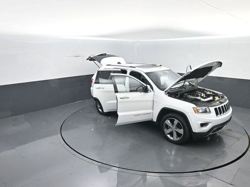 Used 2015 Jeep Grand Cherokee Limited image 33