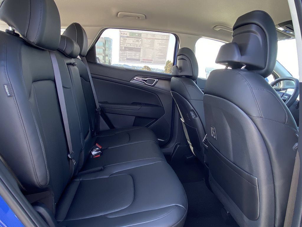 New 2026 Kia Sportage EX FWD image 21