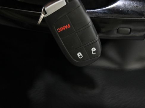 Used 2020 Dodge Journey SE w/ SE Popular Equipment Group FWD image 25