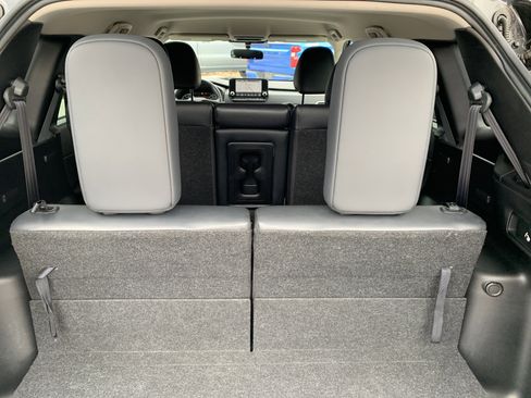 Used 2022 Mitsubishi Outlander SE image 36