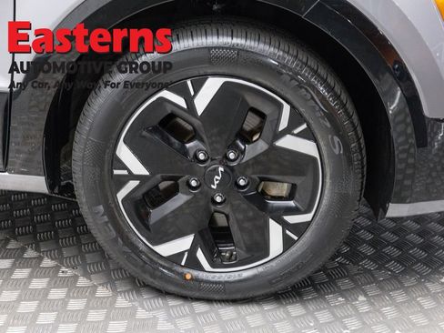Used 2024 Kia Niro Wind w/ Wind Preserve Package FWD image 30