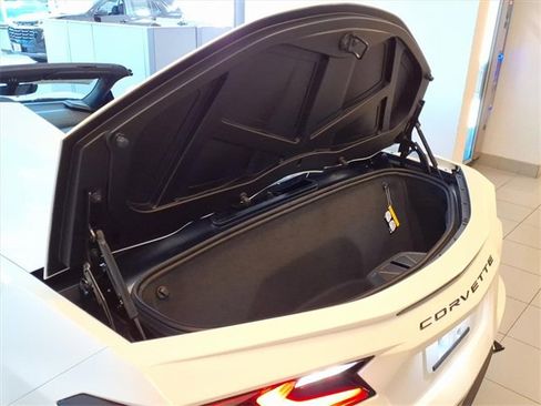 New 2026 Chevrolet Corvette Stingray Convertible w/ 1LT image 24