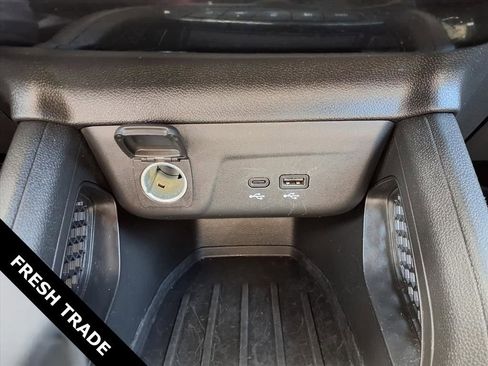 Used 2025 Chevrolet TrailBlazer LT image 12