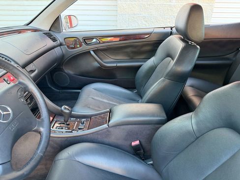 Used 2000 Mercedes-Benz CLK 320 Cabriolet image 50