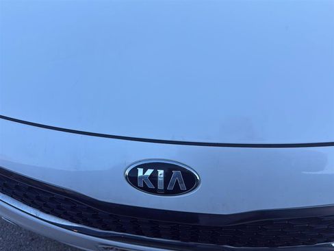 Used 2018 Kia Optima LX image 14