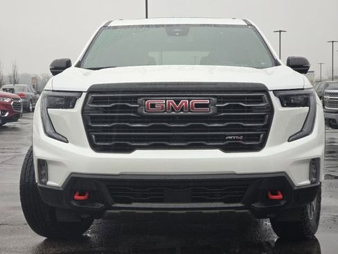 Certified 2025 GMC Acadia AT4 w/ Luxury Package image 19