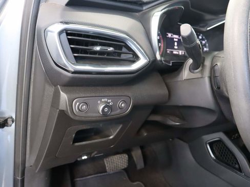 Used 2023 Chevrolet TrailBlazer LT FWD image 13