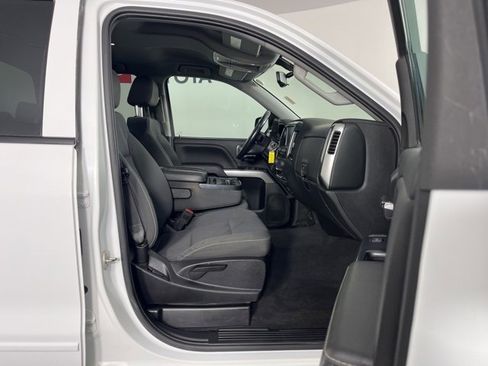 Used 2019 Chevrolet Silverado 1500 LT image 30