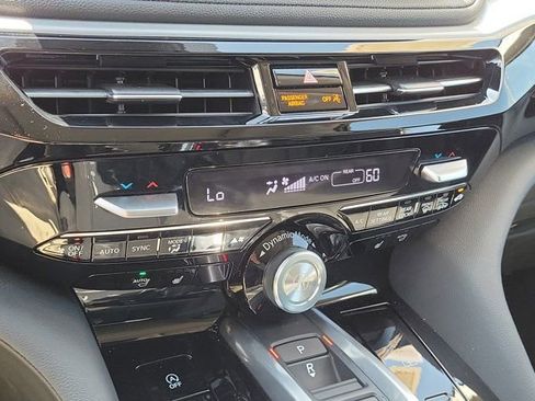 Used 2026 Acura MDX FWD image 25