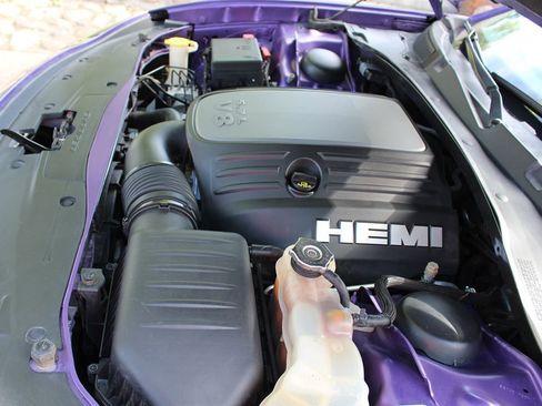 Used 2018 Dodge Charger R/T w/ Plus Group image 41