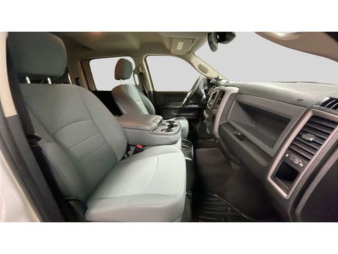 Used 2014 RAM 2500 Tradesman w/ Chrome Appearance Group image 16