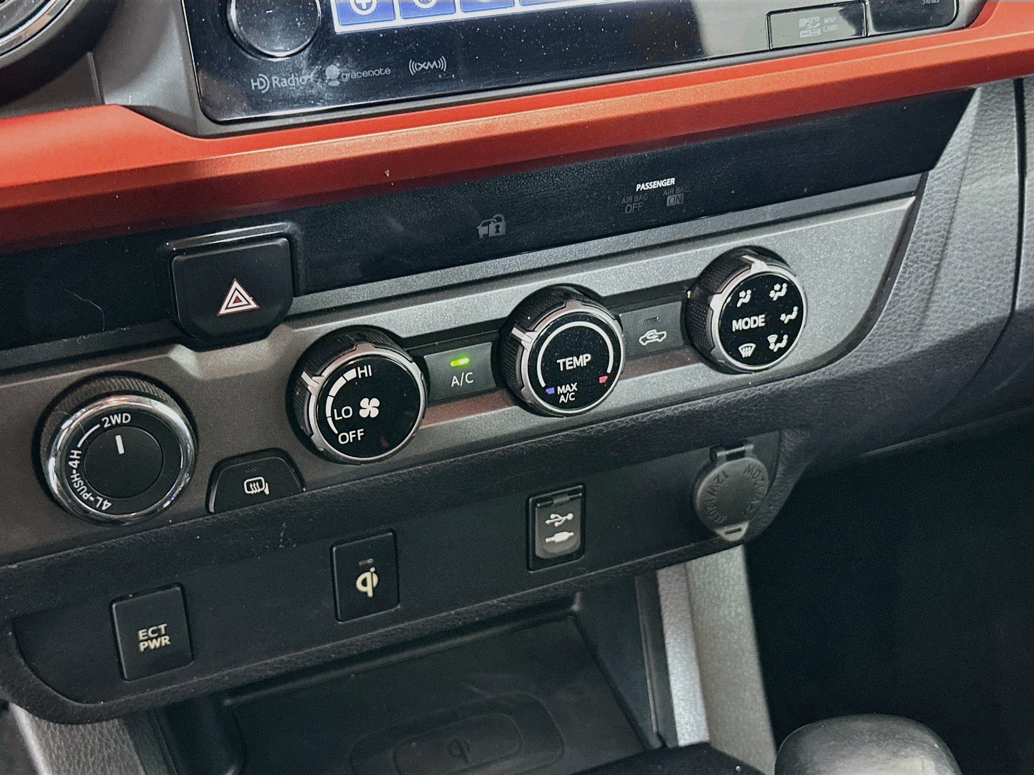 Used 2016 Toyota Tacoma TRD Off-Road w/ Towing Package AWD/4WD image 23