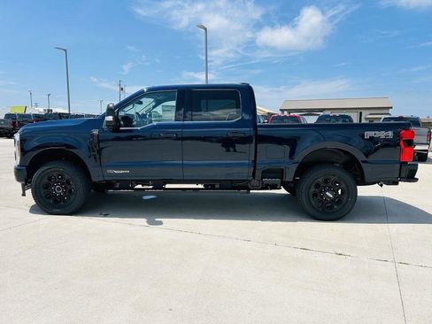 New 2025 Ford F250 Lariat w/ Black Appearance Package image 39