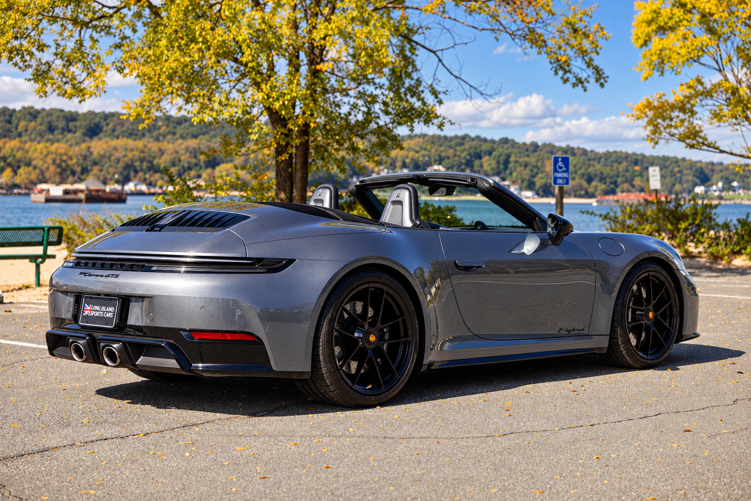 Used 2026 Porsche 911 Carrera GTS RWD image 4