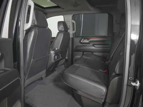 Used 2025 GMC Sierra 2500 Denali w/ Denali Reserve Package image 13