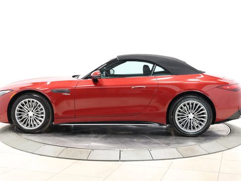 Used 2023 Mercedes-Benz SL 43 AMG w/ Driver Assistance Package image 90