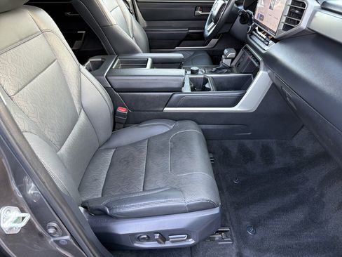 Used 2023 Toyota Tundra Limited w/ Power Package RWD image 11