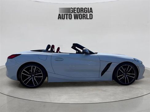 Used 2020 BMW Z4 M40i RWD image 11